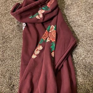 Hoodie with flowers